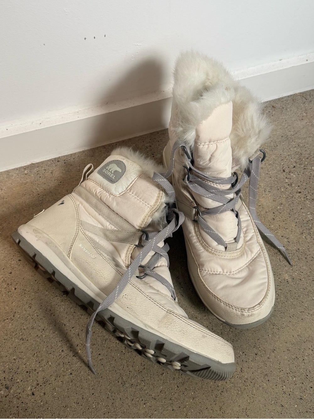 Sorel Women's Cream Lace-Up Faux Fur Winter Boots
